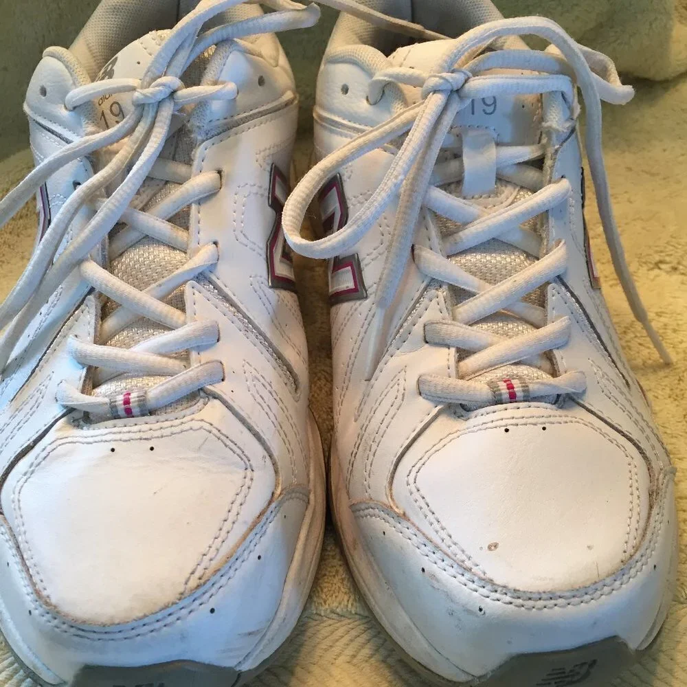 New Balance 619 Women's Leather Cross-Trainer - Picture 3 of 7